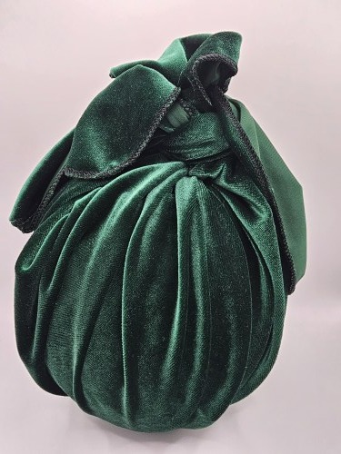 Green_Velour_wrapped_gift