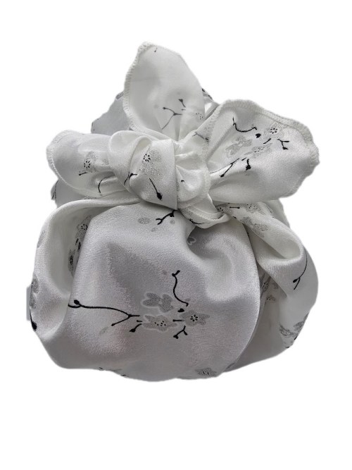white_fabric_gift_wrapping_with_black_and_silver_japanese_blossom2